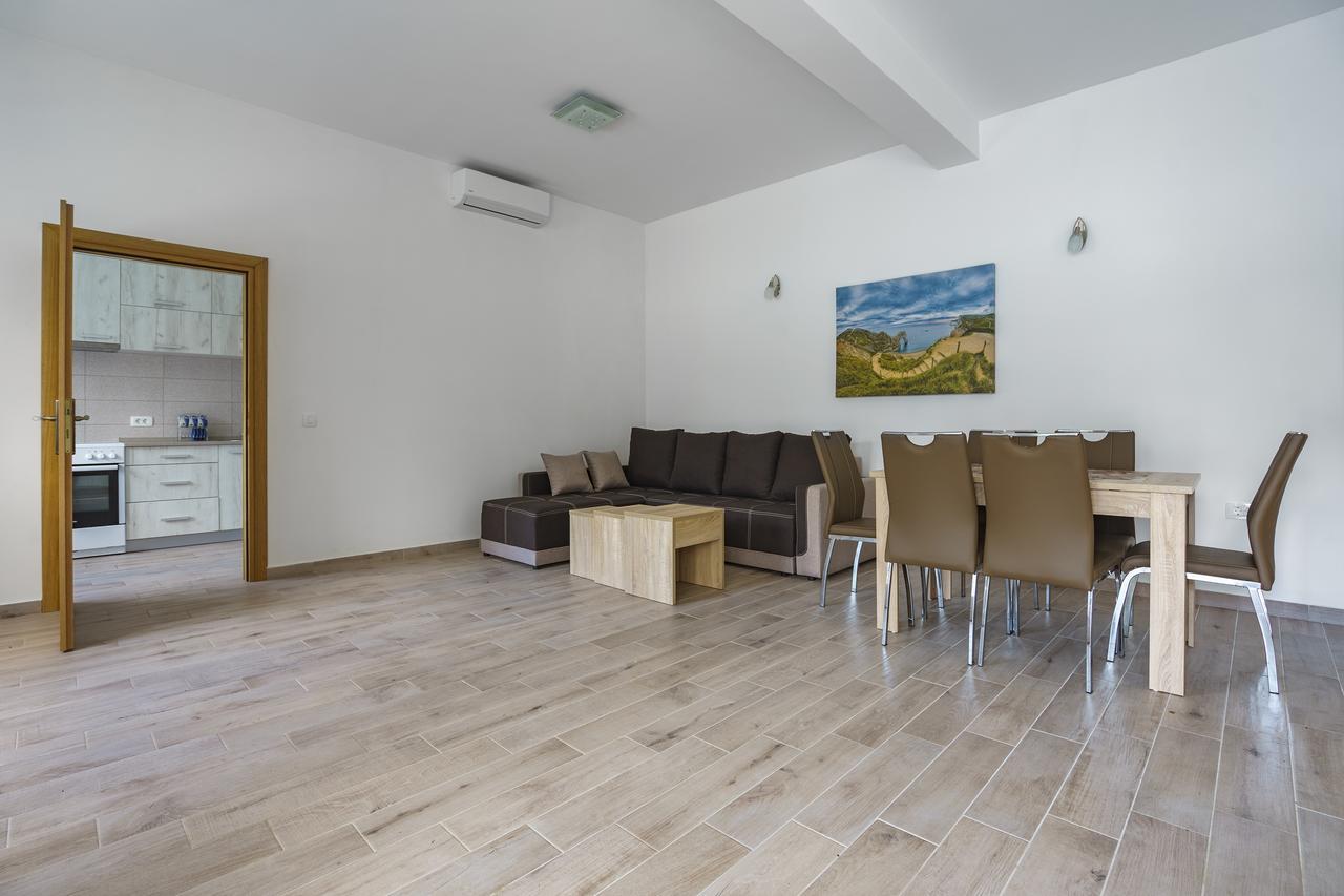 דוני מוריני Villa Kosta מראה חיצוני תמונה