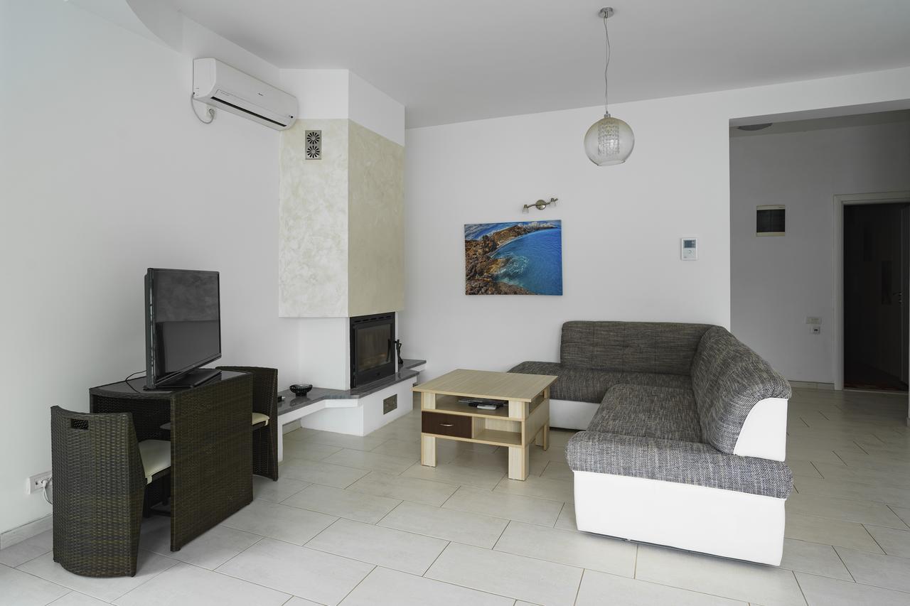 דוני מוריני Villa Kosta מראה חיצוני תמונה